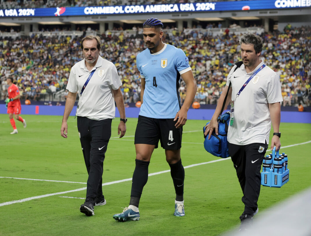 Araujo Verletzung Uruguay Brasilien