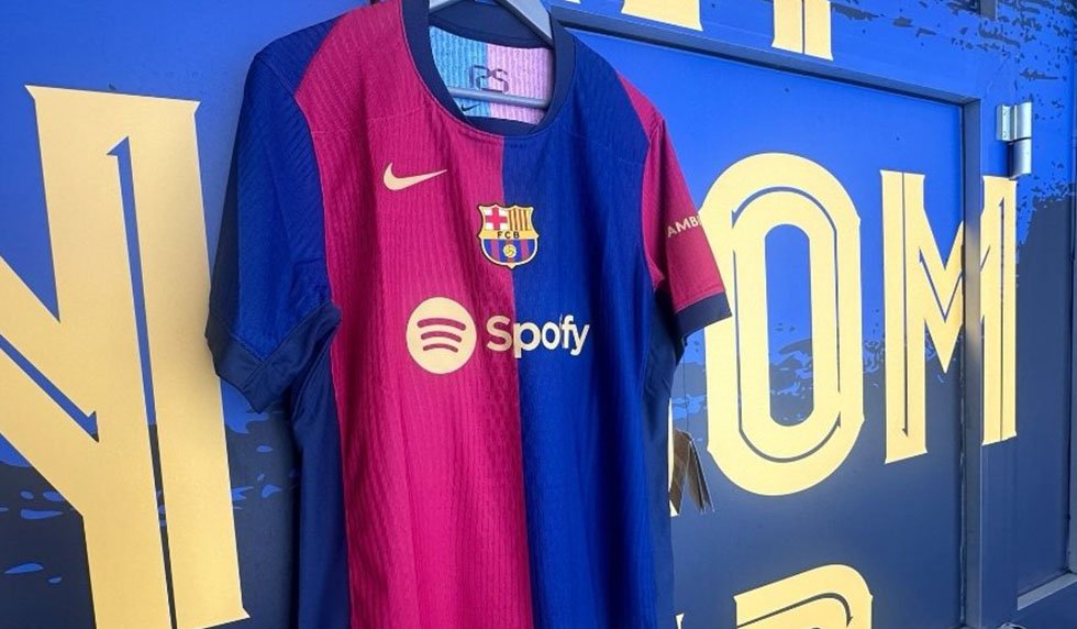 F-r-Saison-2024-25-FC-Barcelona-pr-sentiert-sein-neues-Trikot